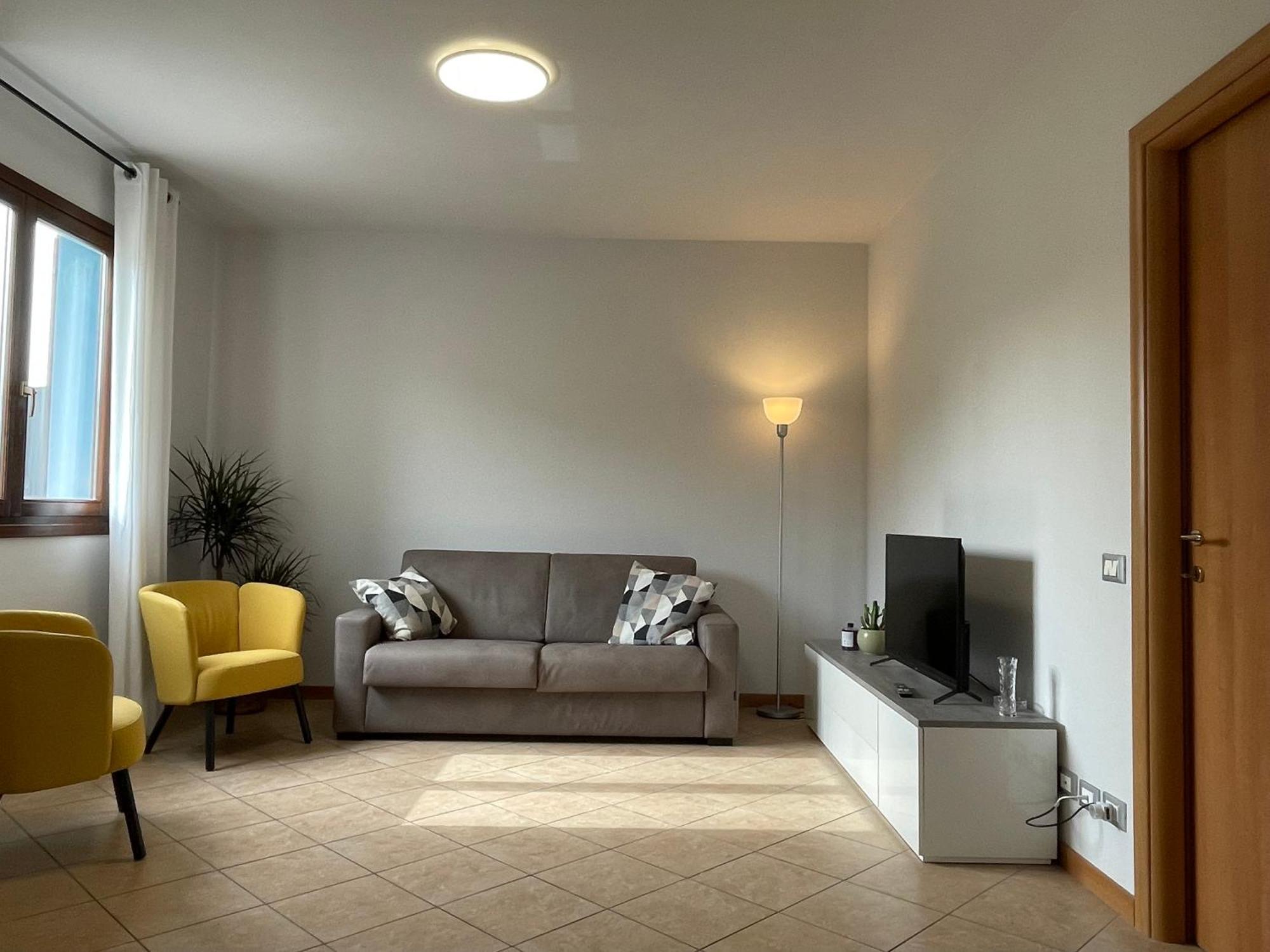 Casa Montorfano Erbuscoアパートメント エクステリア 写真